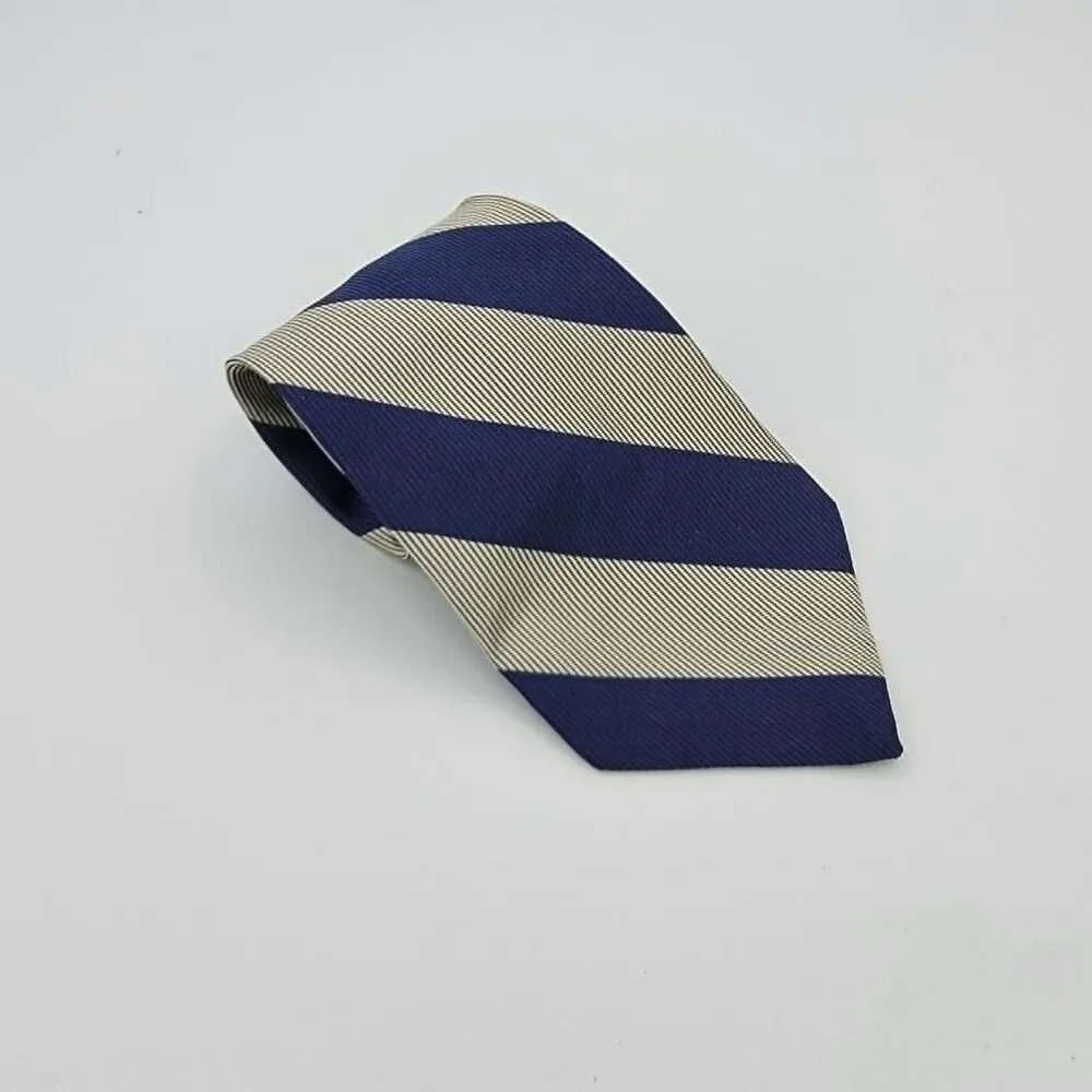 Tommy Hilfiger Men's Silk Necktie Navy Blue Silver Silk size 56 x 4